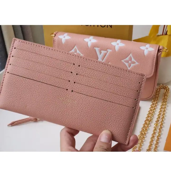 LV 2212DJ0003 Bag 0724